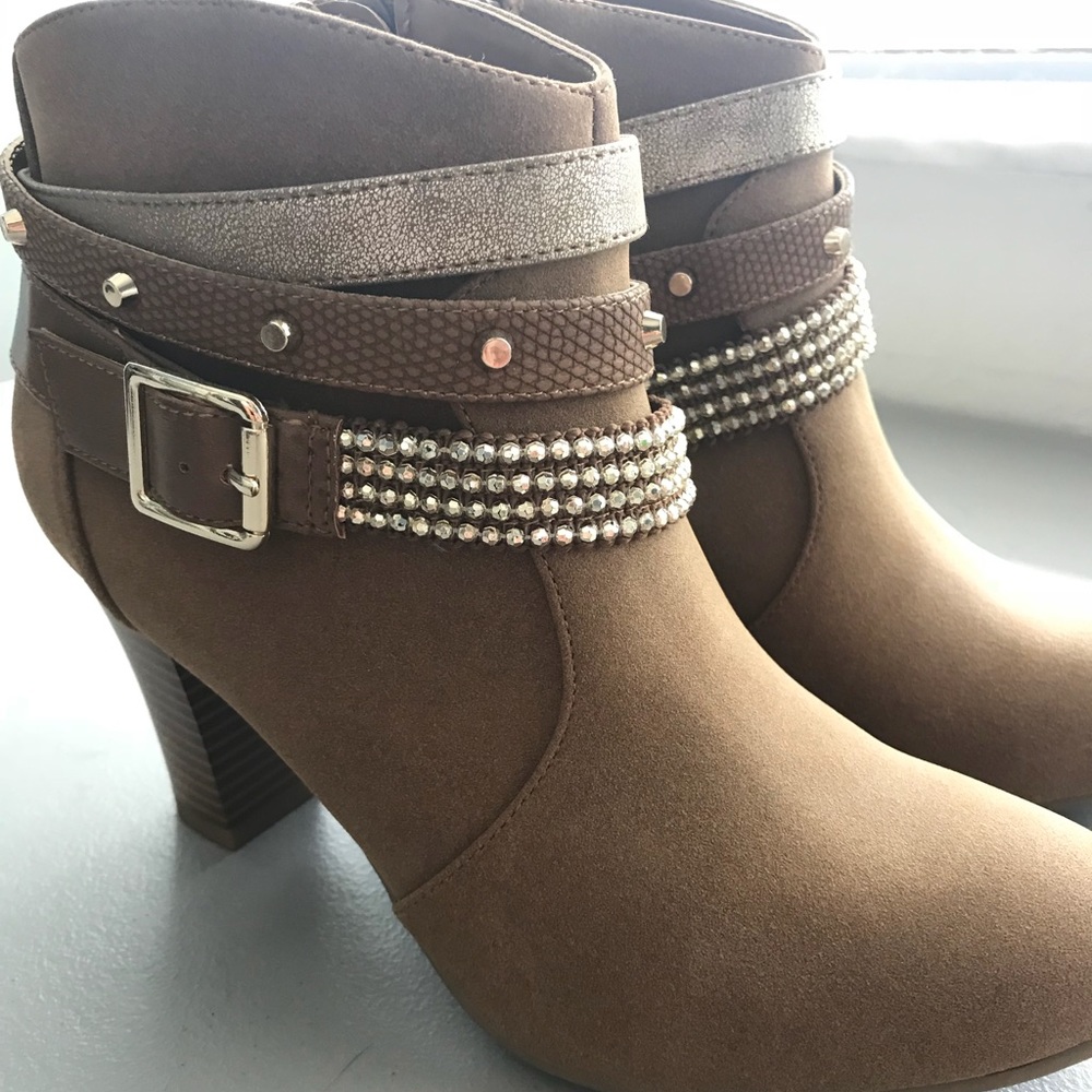 Ankle boots